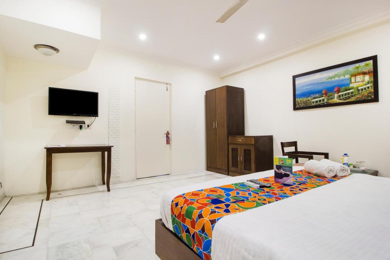 Fabhotel Namaste Bnb & Service Apartments Vasant Vihar Nuova Delhi Esterno foto