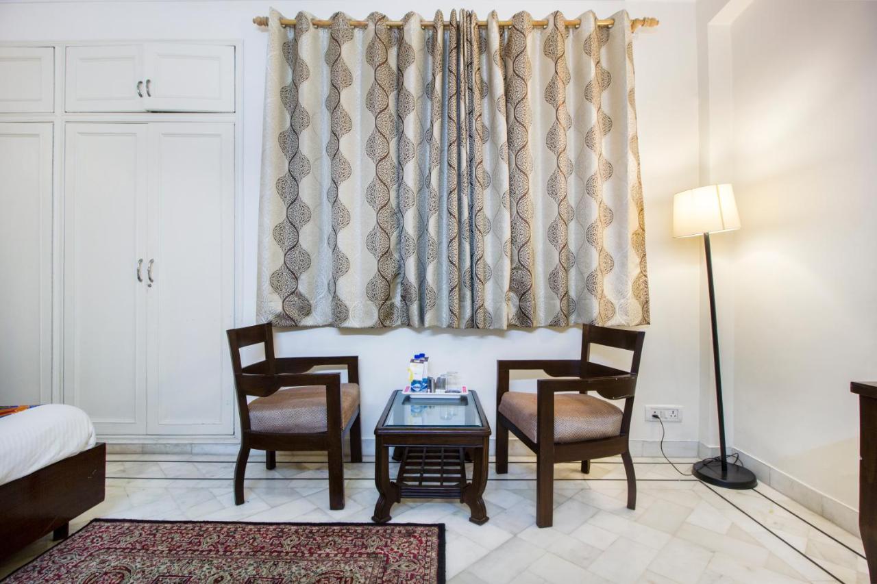 Fabhotel Namaste Bnb & Service Apartments Vasant Vihar Nuova Delhi Esterno foto