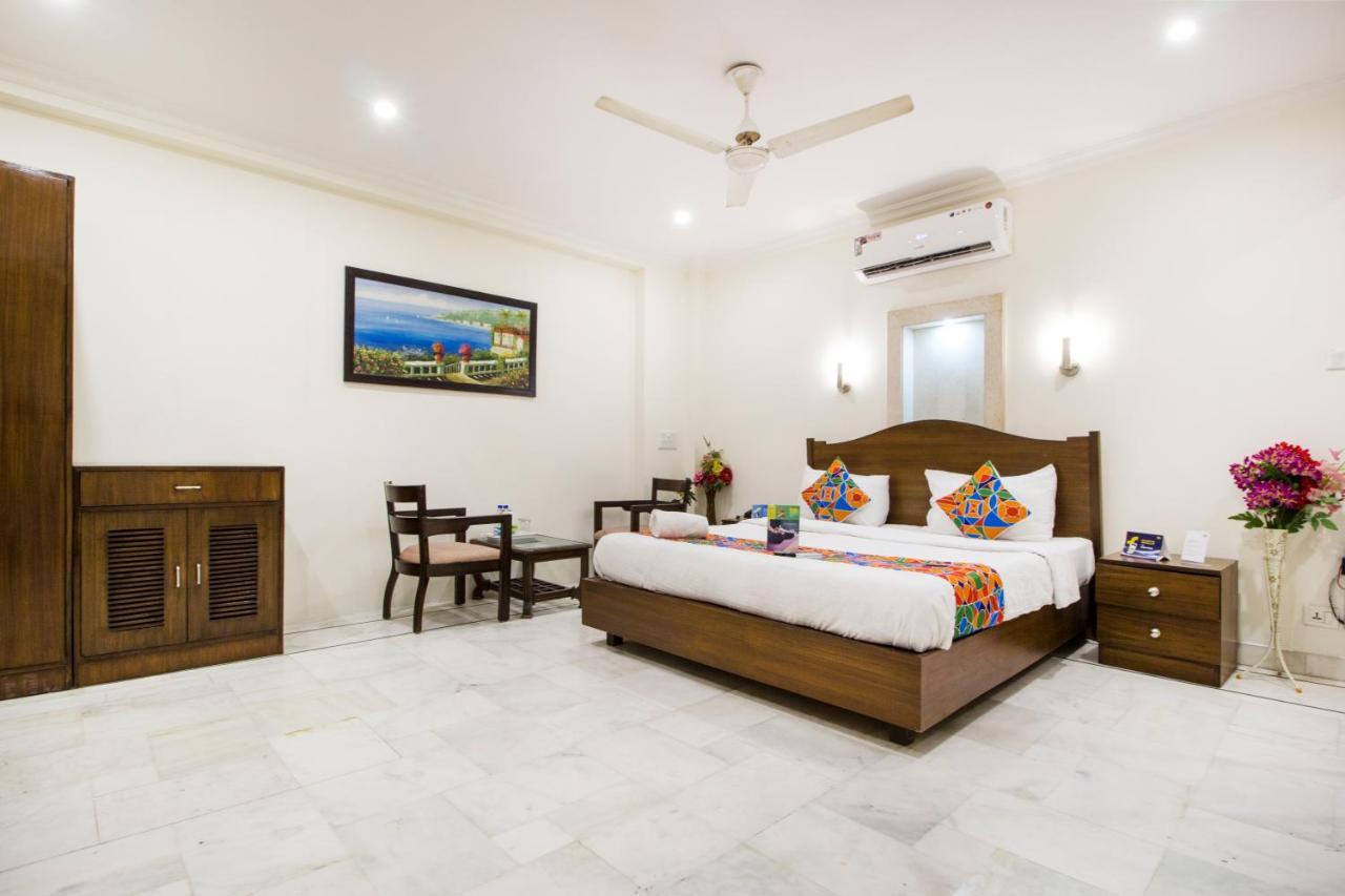 Fabhotel Namaste Bnb & Service Apartments Vasant Vihar Nuova Delhi Esterno foto