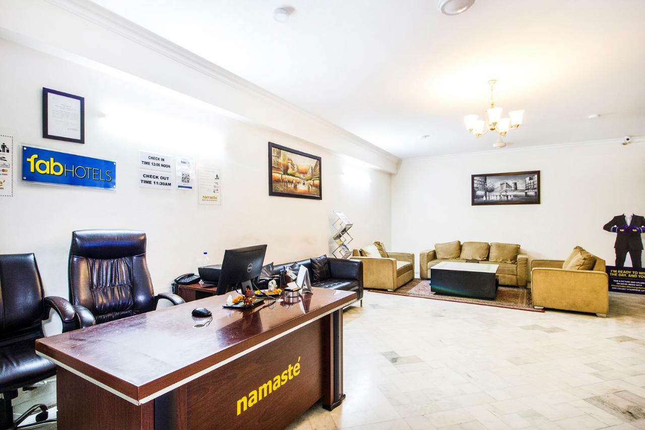 Fabhotel Namaste Bnb & Service Apartments Vasant Vihar Nuova Delhi Esterno foto
